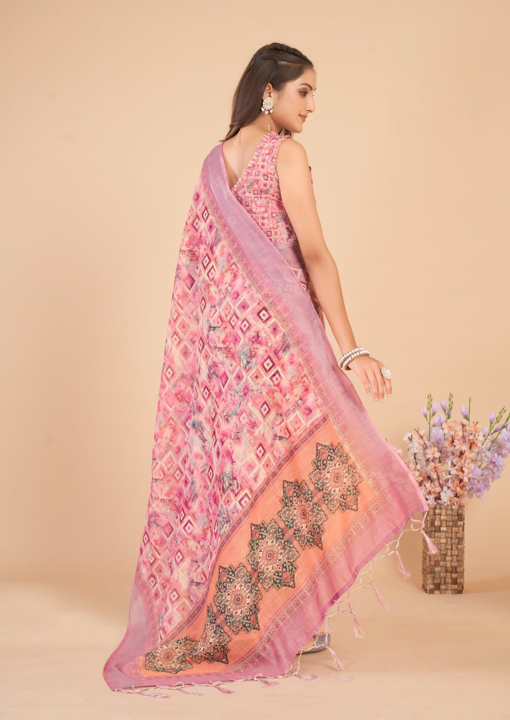 Women's Linen Blend Pink Printed Designer Saree With Blouse Piece