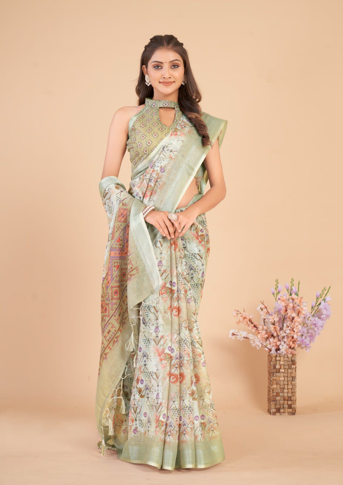 Women's Geometric pattern Multi color printed Linen Cotton Saree with Tassels